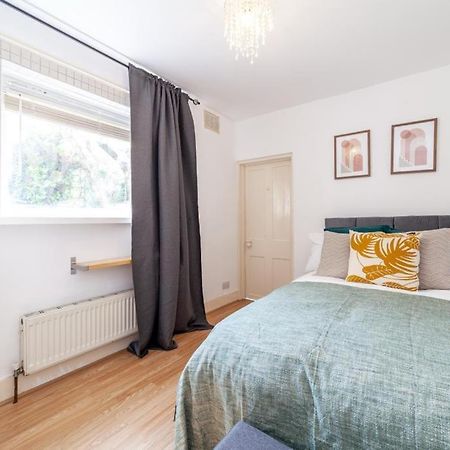 One Bedroom Flat In The Heart Of Brixton London Exteriör bild