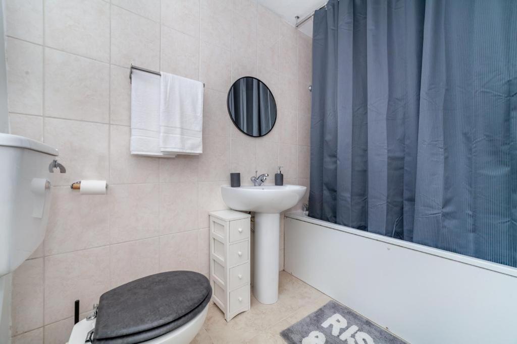 One Bedroom Flat In The Heart Of Brixton London Exteriör bild
